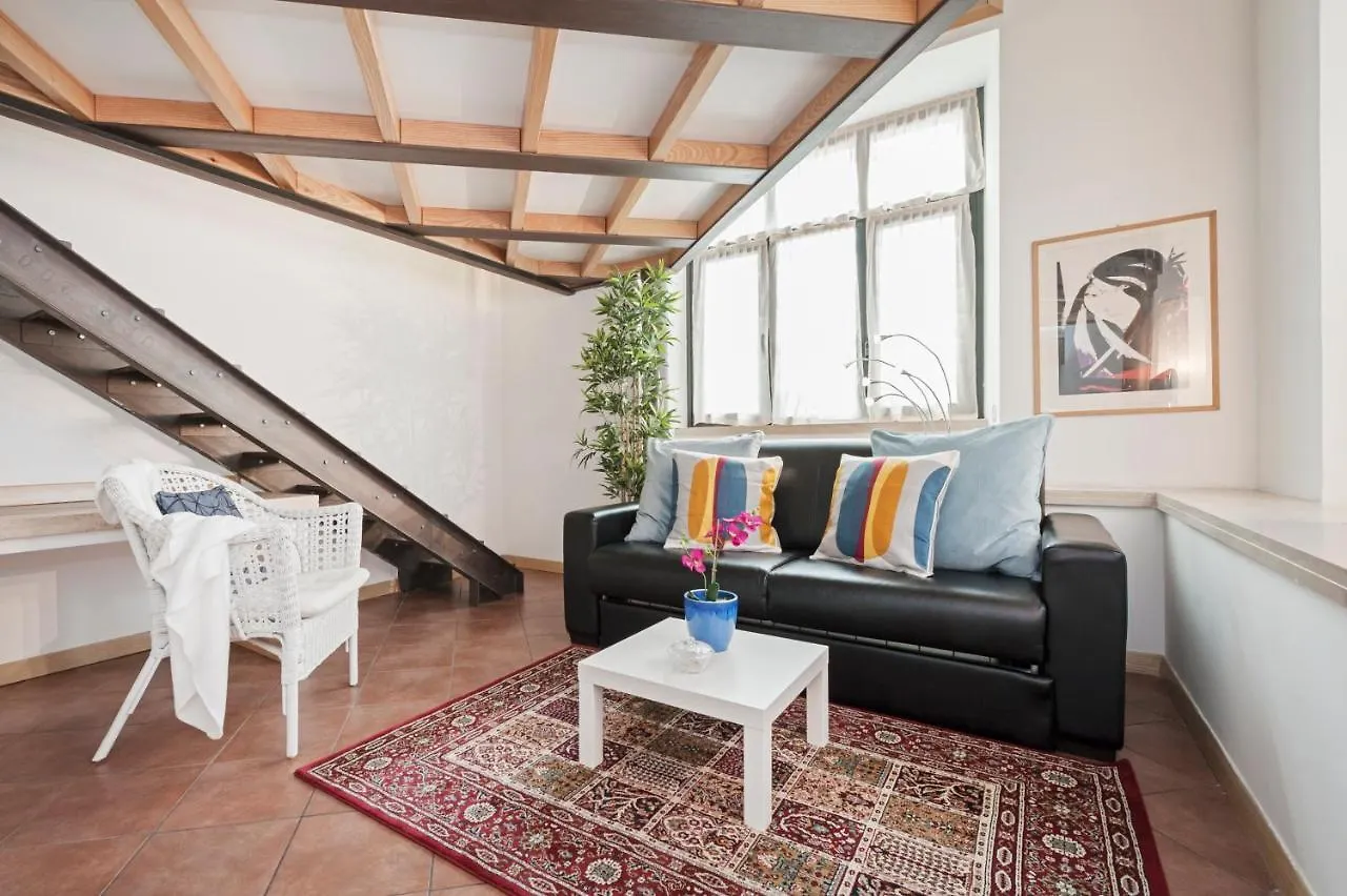 Inviting 3-Bed Apartment In Roma 4Mins To Colosseo